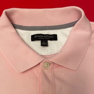 Great condition mens short sleeve shirt